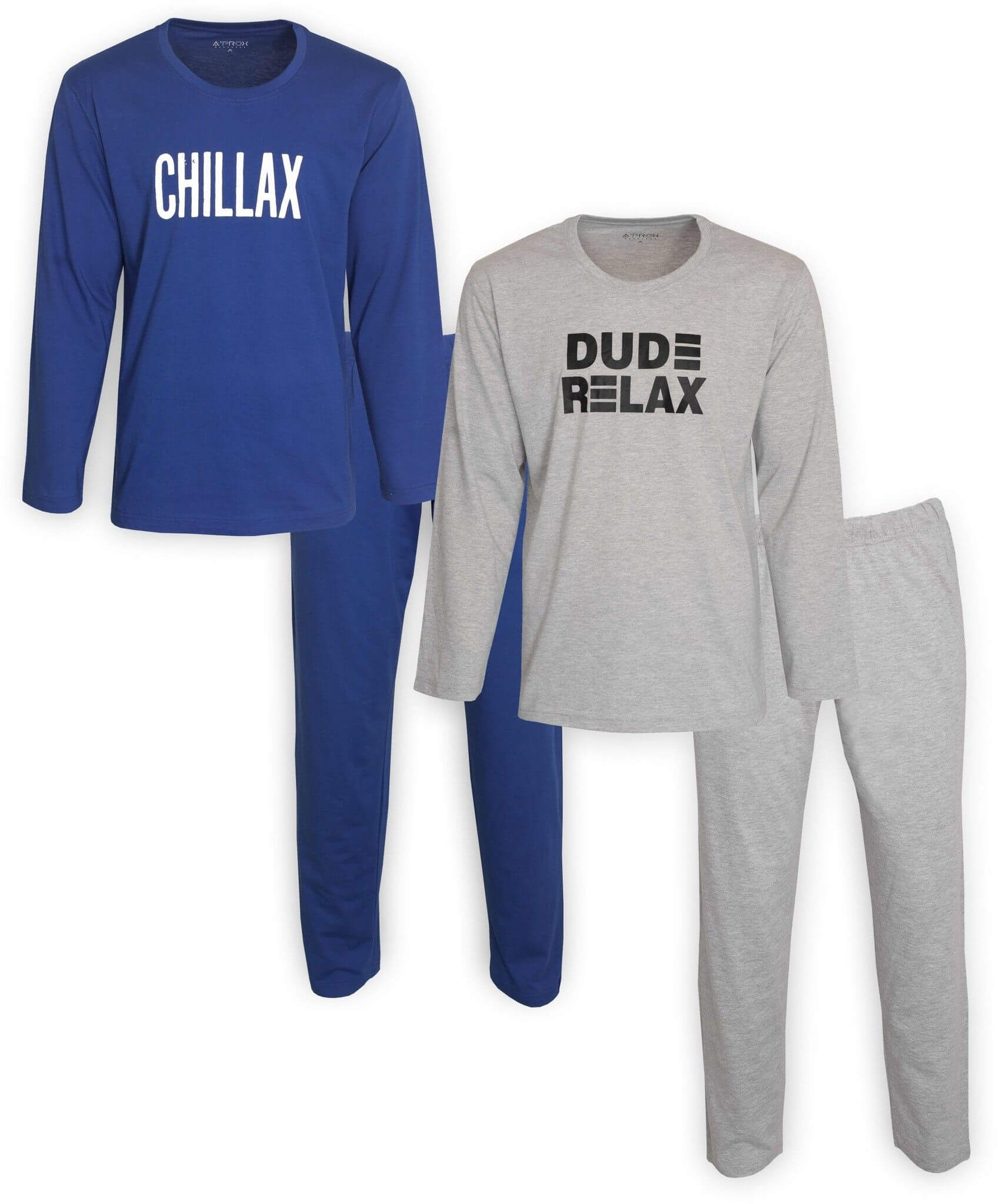 Twee heren pyjama's: kobaltblauw met 'CHILLAX' print en grijs met 'DUDE RELAX' print, lange mouwen en broeken