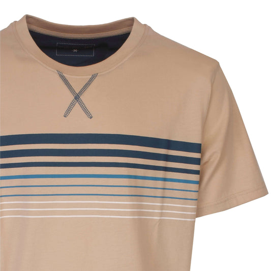 Beige heren t-shirt met horizontale blauwe strepen en een 'X' detail bij de hals. Maat M label zichtbaar.