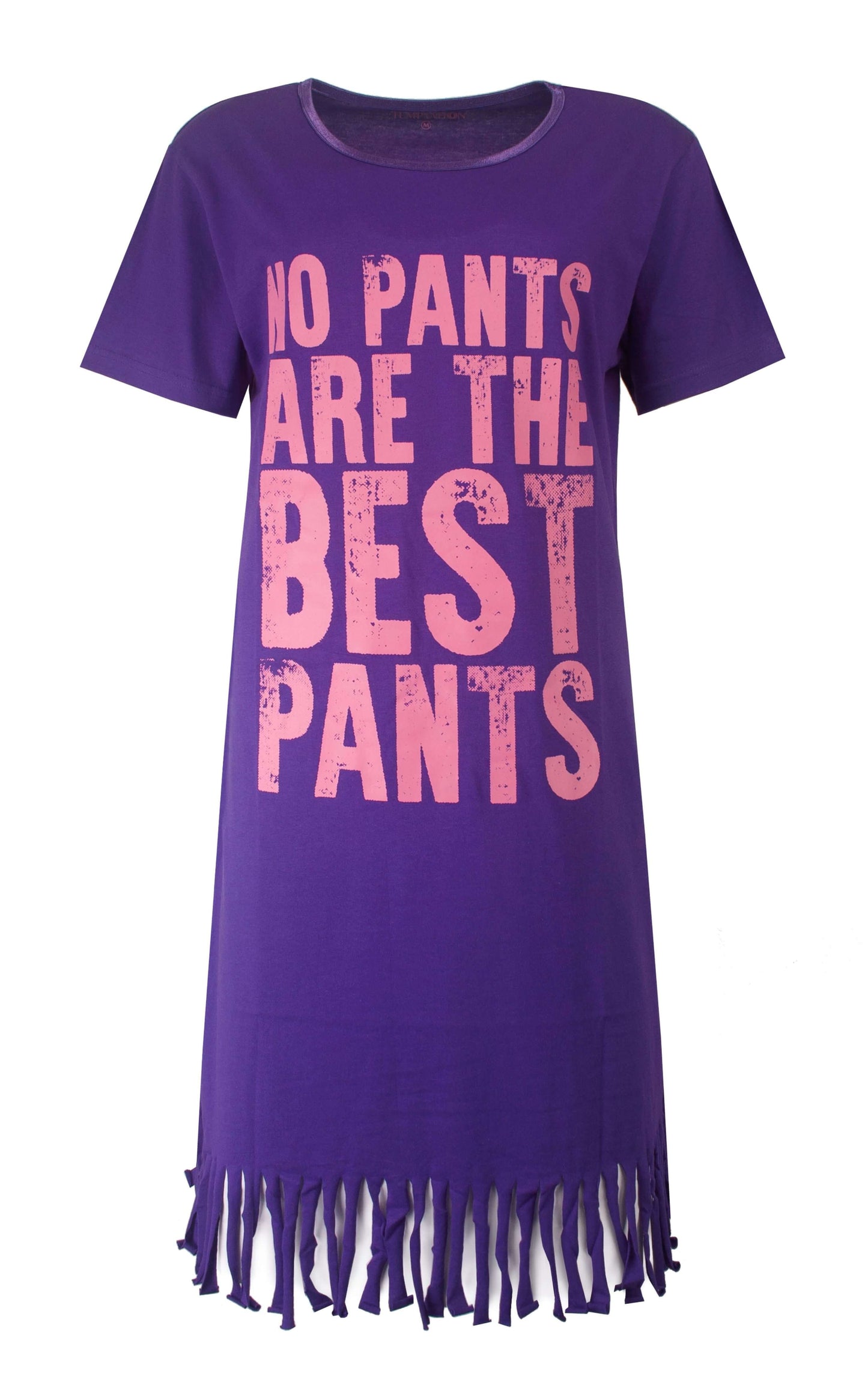 Paars nachthemd met roze tekst 'No pants are the best pants', korte mouwen en franjes aan de onderkant