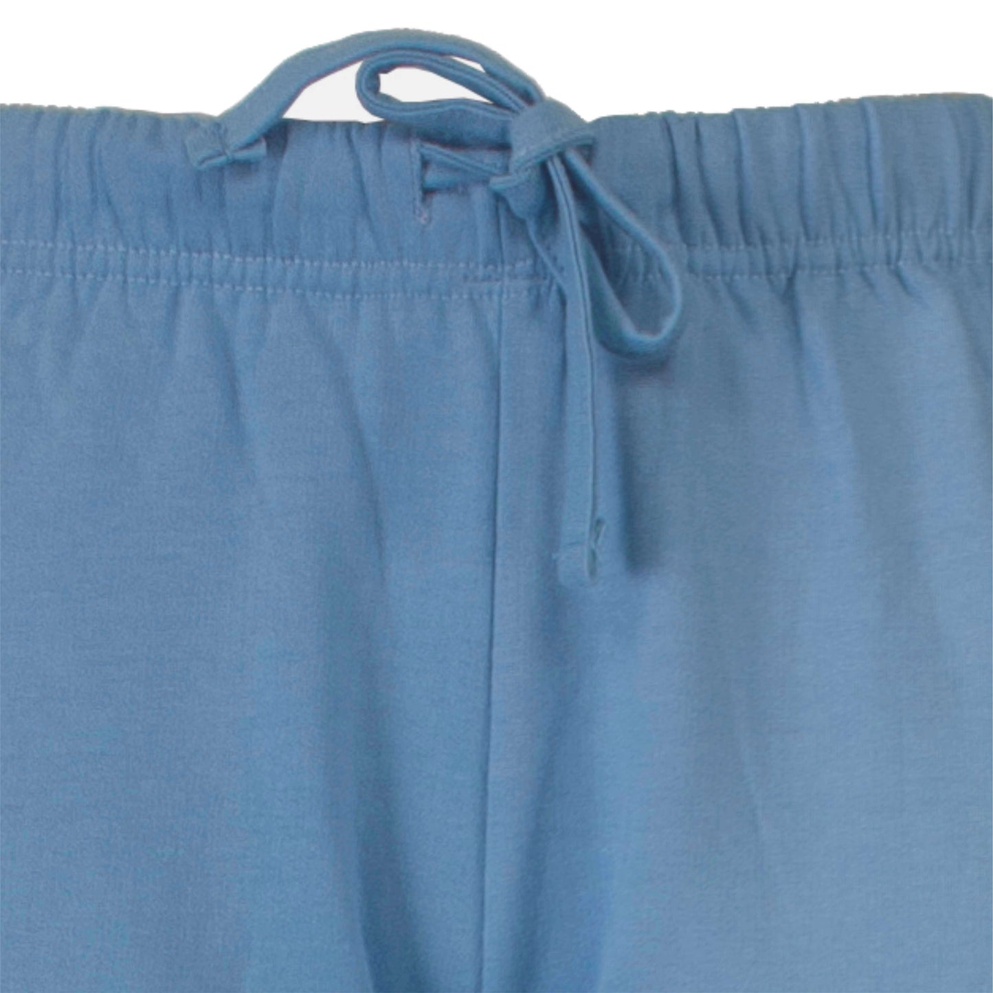 Lichtblauwe huispak voor dames met elastische taille en aantrekkoord, gemaakt van zacht materiaal.