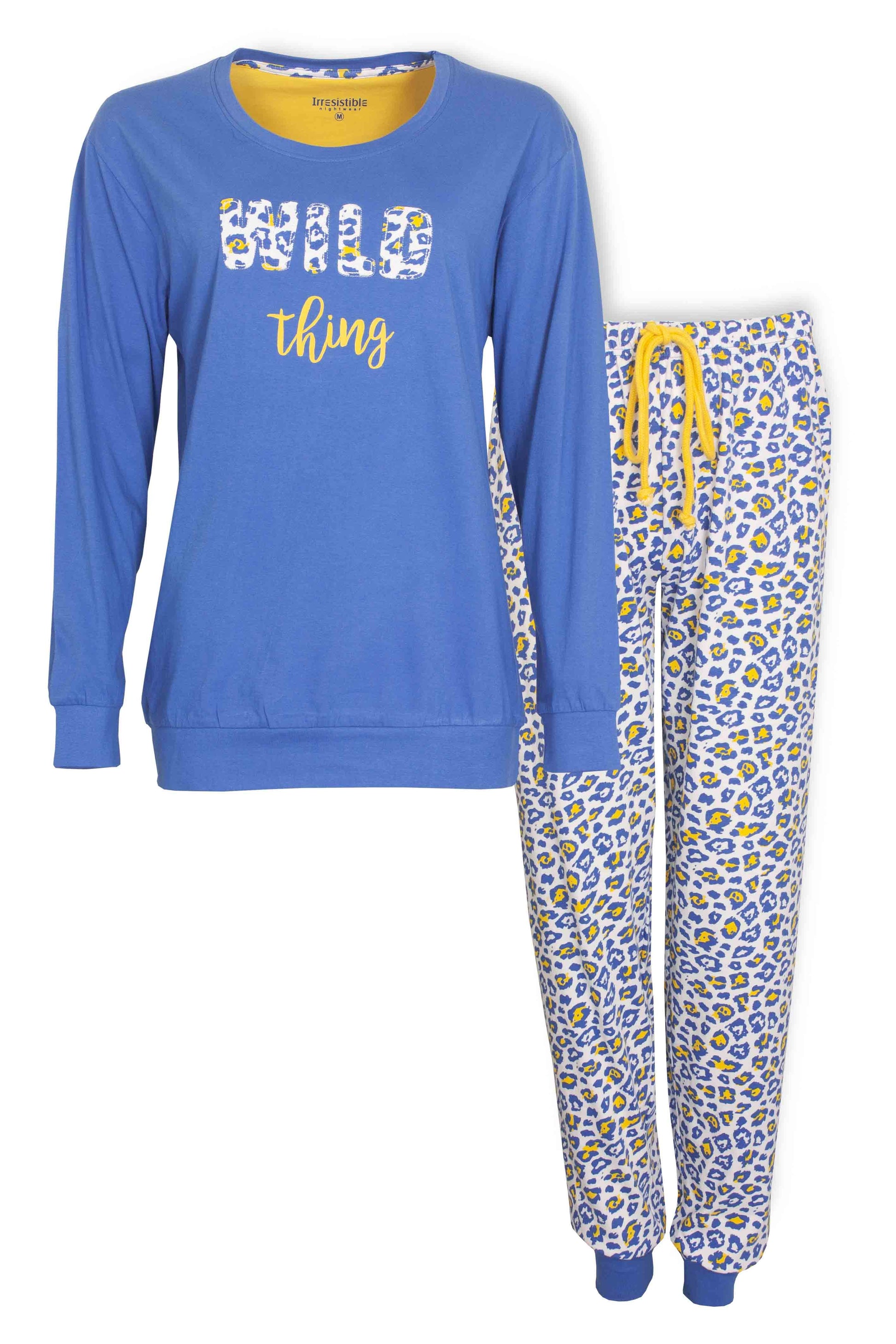 Blauwe dames pyjama met 'Wild thing' opdruk en bijpassende broek met luipaardprint in blauw en geel