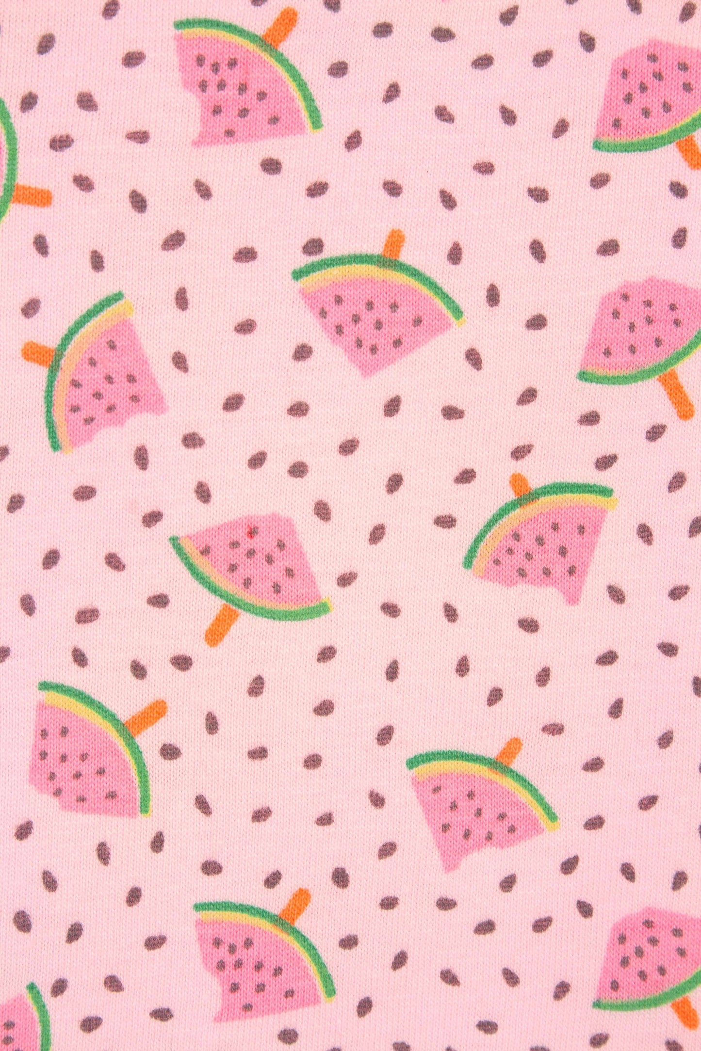 Roze stof met watermeloen print troon van watermeloenschijfjes en pitjes, perfect voor zomerse nachtkleding.