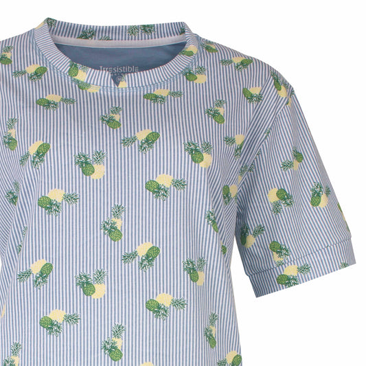 Blauw gestreepte shortama met gele en groene ananas print. Korte mouwen en ronde hals.