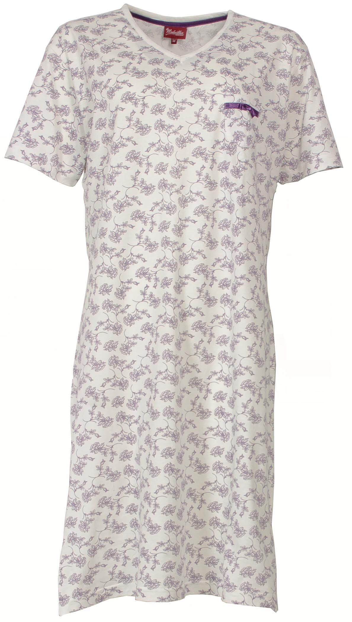 Wit nachthemd met paarse bloemenprint, korte mouwen en V-hals. Kleine paarse zak op de borst.