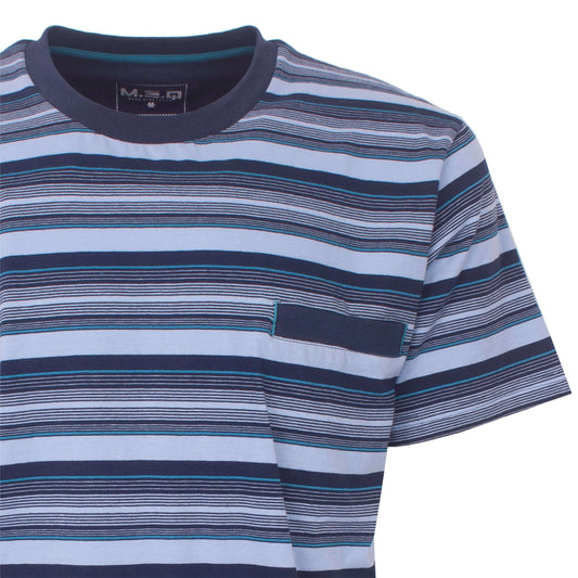 Gestreept T-shirt in verschillende tinten blauw en wit, met een en een borstzakje.
