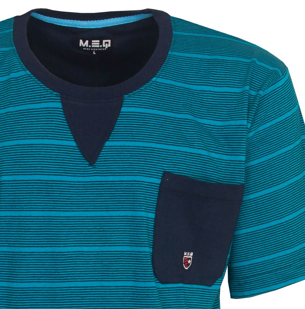 Blauw gestreept heren shortama shirt met korte mouwen, donkerblauwe accenten en een borstzakje met logo.