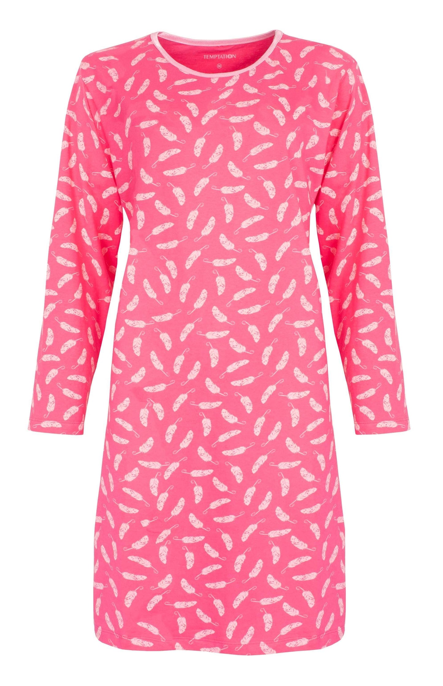 Roze nachthemd met lange mouwen, versierd met een patroon van witte veertjes over het hele kledingstuk.