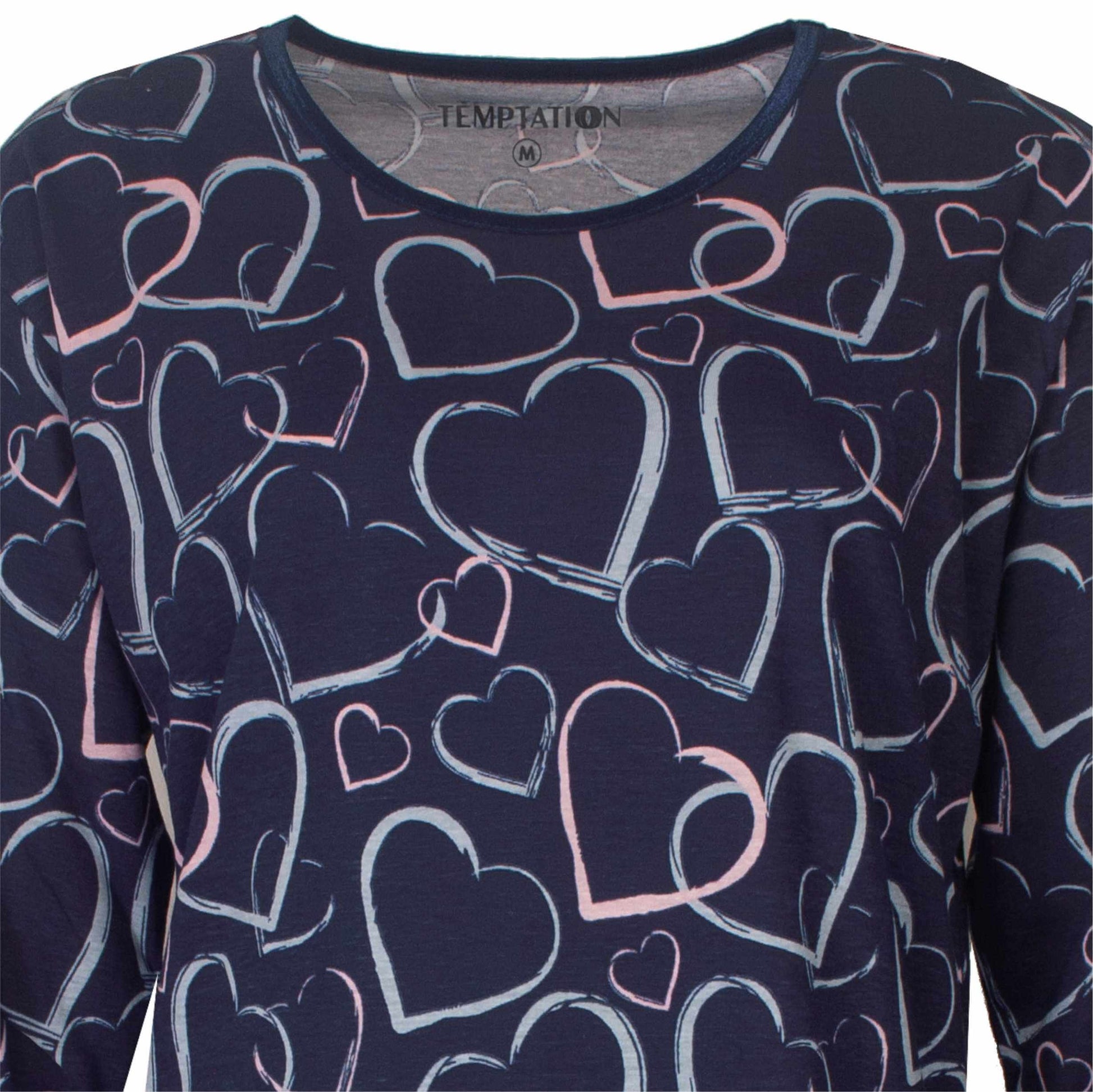 Donkerblauw nachthemd met lange mouwen, bedrukt met lichtroze en lichtblauwe hartjes in verschillende formaten