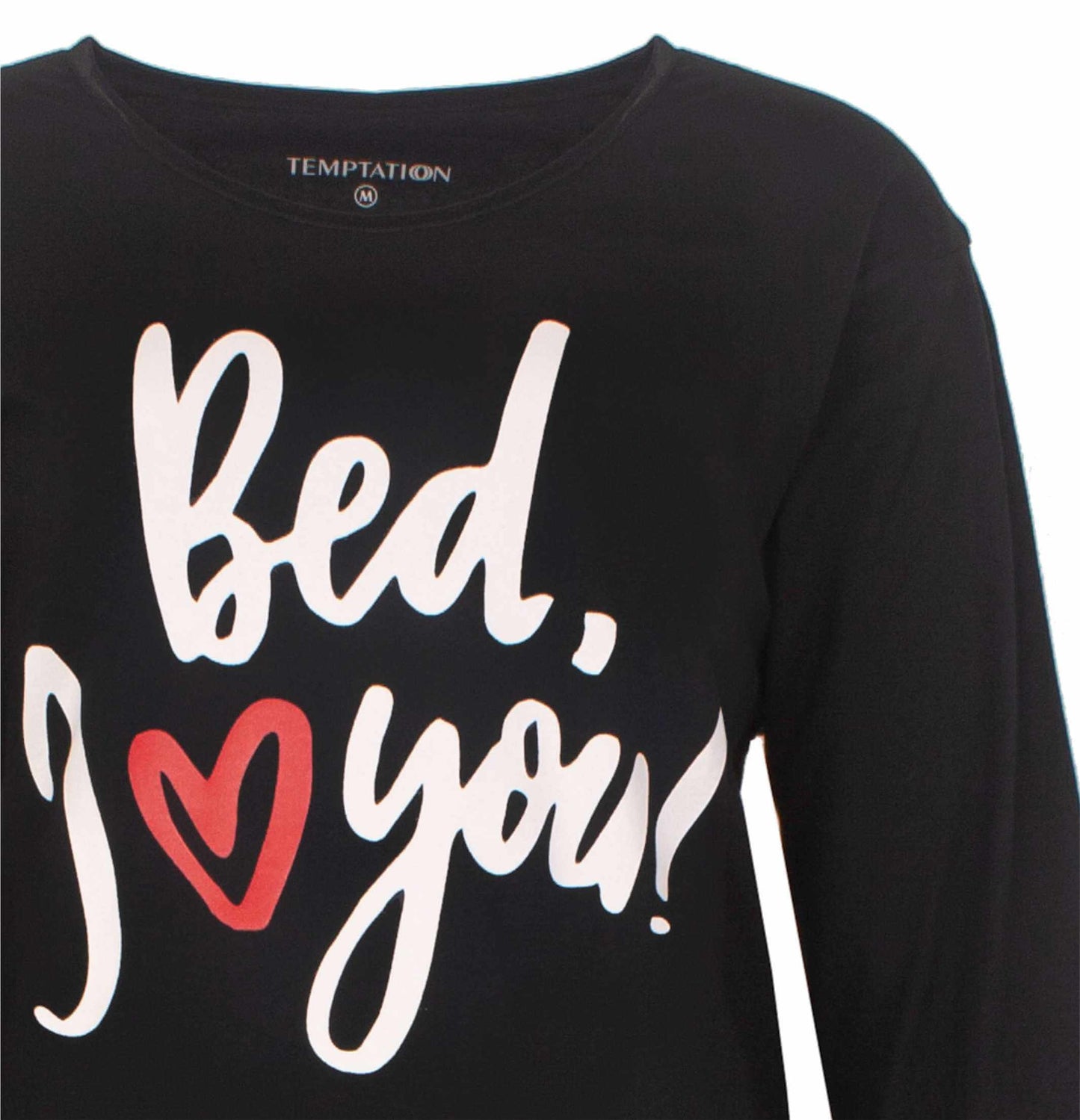 Zwart nachthemd met 'bed, I love you!' in witte letters en een rood hartje op de voorkant