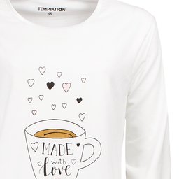 Wit nachthemd met print van koffiekopje en hartjes, tekst 'Made with love' op de voorkant