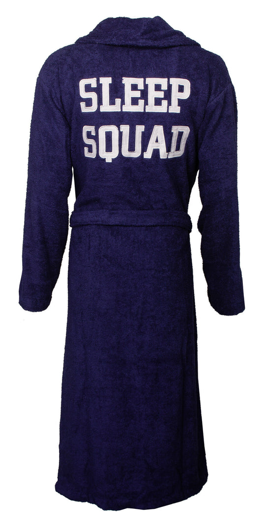Donkerblauwe badjas met 'SLEEP SQUAD' in witte letters op de rug, gemaakt van badstof katoen
