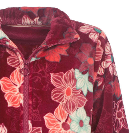 Rode fleece huispak met kleurrijk bloemenpatroon, voorzien van een rits en opstaande kraag.