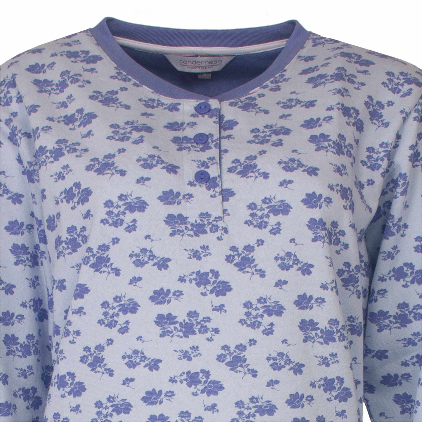 Lichtblauw nachthemd met donkerblauwe bloemenprint, ronde hals met knoopsluiting en contrasterende boord