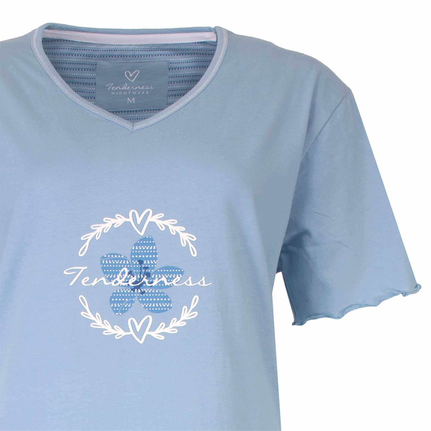 Lichtblauw nachthemd met 'Tenderness' logo en bloemmotief, V-hals en korte mouwen, merk Tenderness