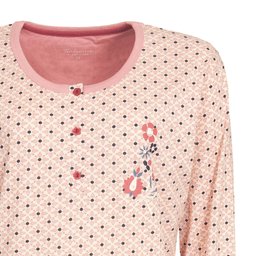 Lichtroze nachthemd met kleine stippen, knoopsluiting en geborduurd motief op de borst.