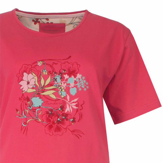 Rode dames shortama met kleurrijke bloemenprint op de voorkant, korte mouwen en ronde hals.
