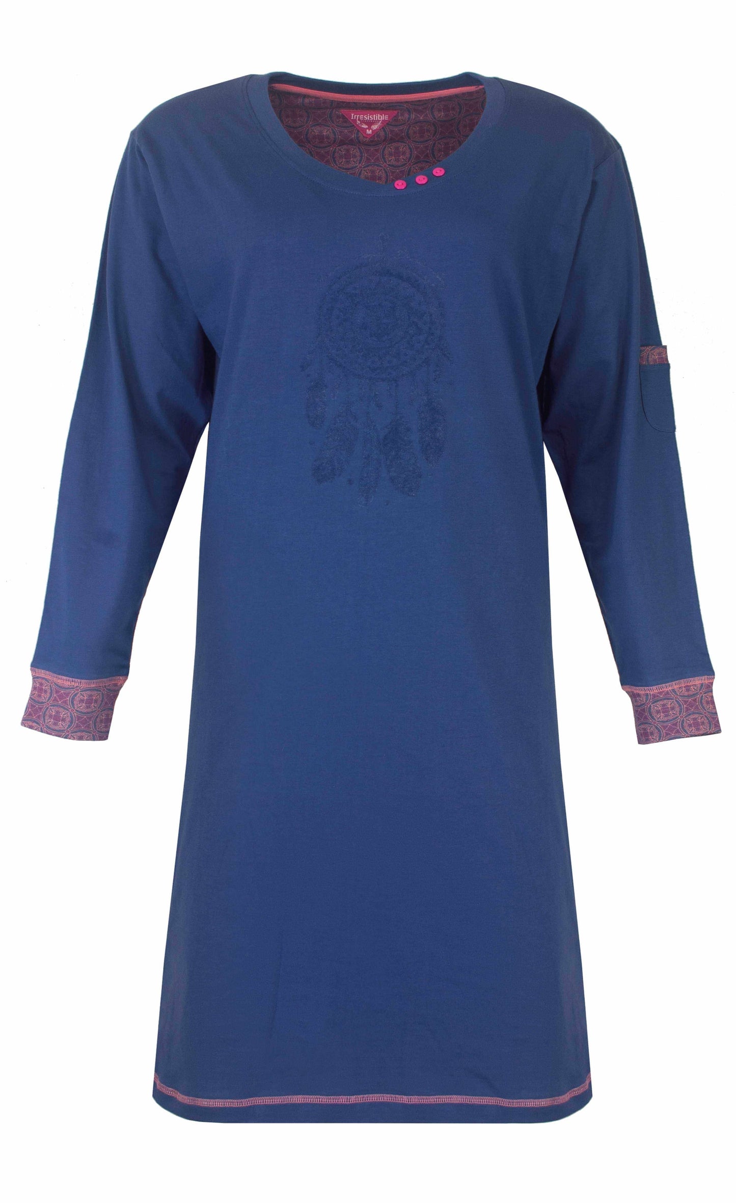 Blauw katoenen nachthemd met lange mouwen, droomvanger print, V-hals met roze knoopjes en geprinte boorden
