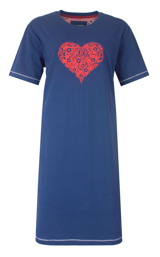 Blauw nachthemd met rood hartpatroon op de borst, korte mouwen en een ronde hals