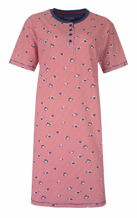 Roze nachthemd met blauwe bloijne strepen en bloemenprint, korte mouwen en knoopsluiting aan de hals