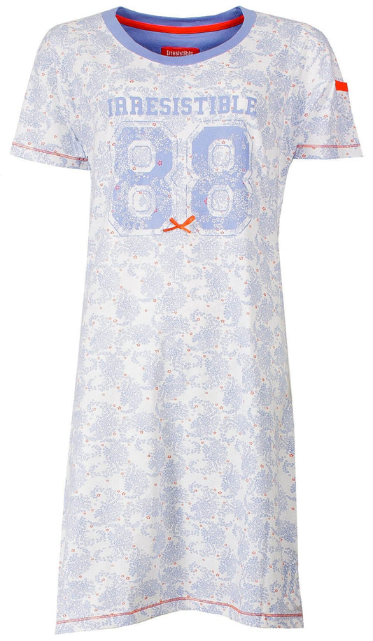Blauw katoenen nachthemd met bloemenprint, '88' opdruk en 'Irresistible' tekst, korte mouwen en ronde hals