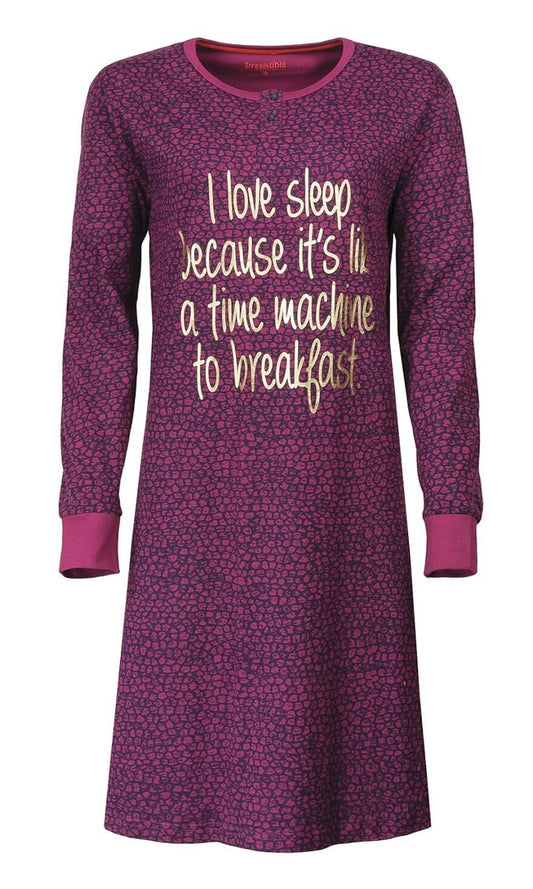 Paars nachthemd met lange mouwen, all-over print ensin en goudkleurige tekst 'I love sleep because it's like a time machine to breakfast'