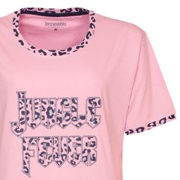 Roze nachthemd met korte mouwen, ronde hals en 'Jungle Fever' opdruk in luipaardprint op de borst