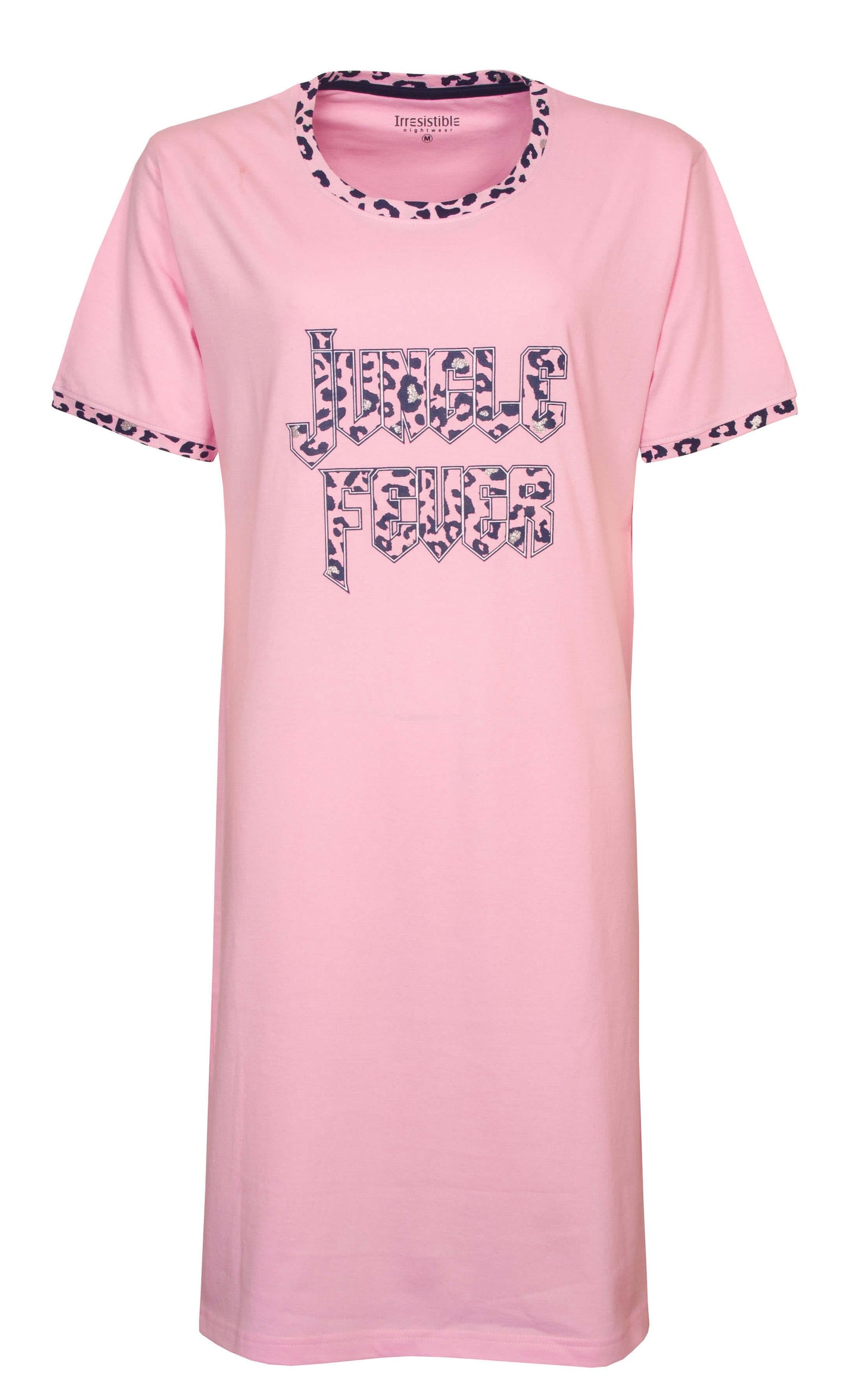 Roze nachthemd met 'Jungle Fever' opdruk in luipaardprint, ronde hals en korte mouwen met contrasterende rand
