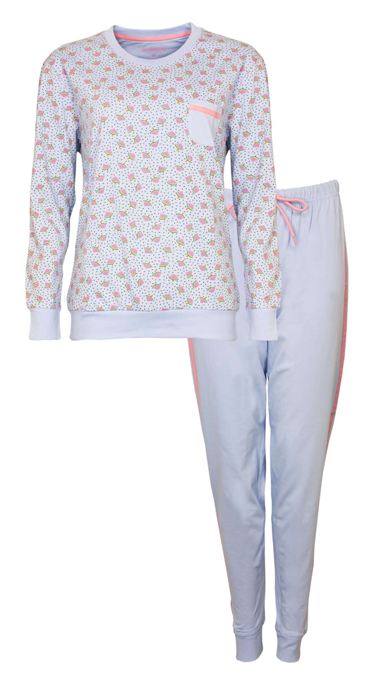 Lichtblauwe dames pyjama set met bloemenprint shirt en effen broek, gemaakt van 100% katoen