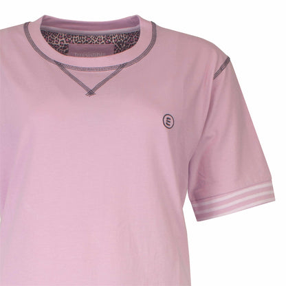 Lila dames shortama met rshirt. Ronde hals met grijze bies, klein logo op de borst, strepen op de mouw.