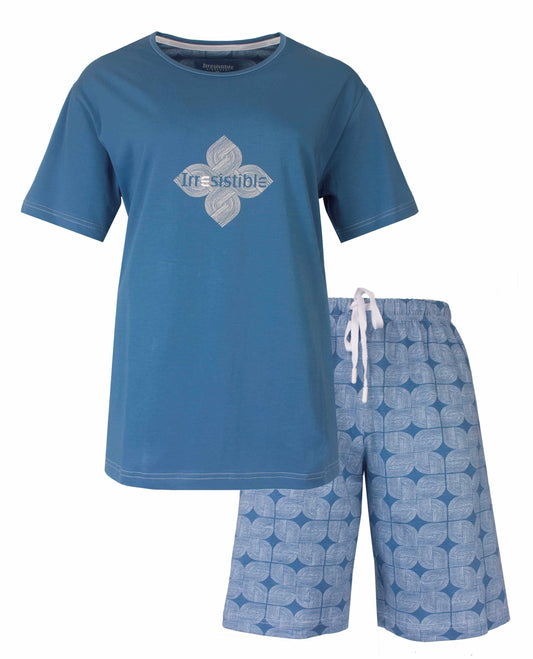 Oceaanblauwe dames shortama set: T-shirt met logo en bijpassende shorts met bloempatroon en trekkoord