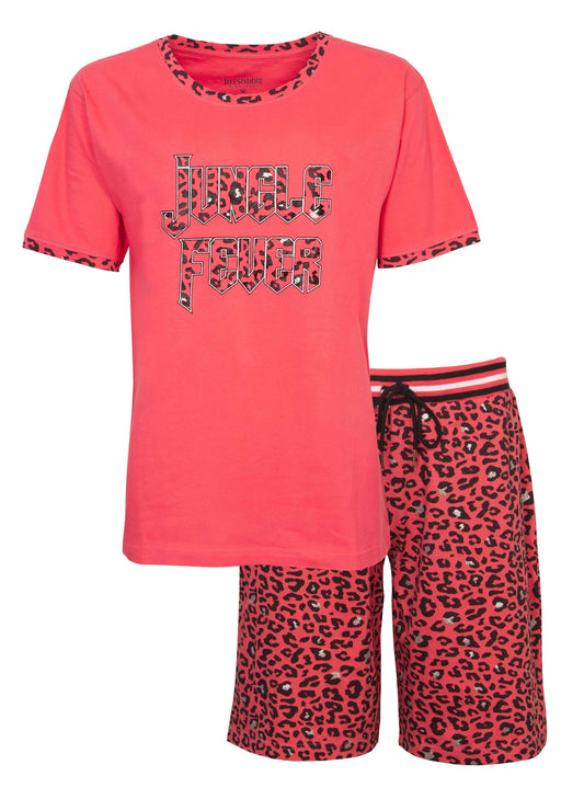 Rode dames shortama met 'Jungle Fever' tekst en panter print shorts. T-shirt met korte mouwen en ronde hals.