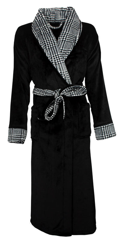 Zwarte fleece damesbadjas met pied-de-poule kraag en manchetten, ceintuur en opgestikte zakken.