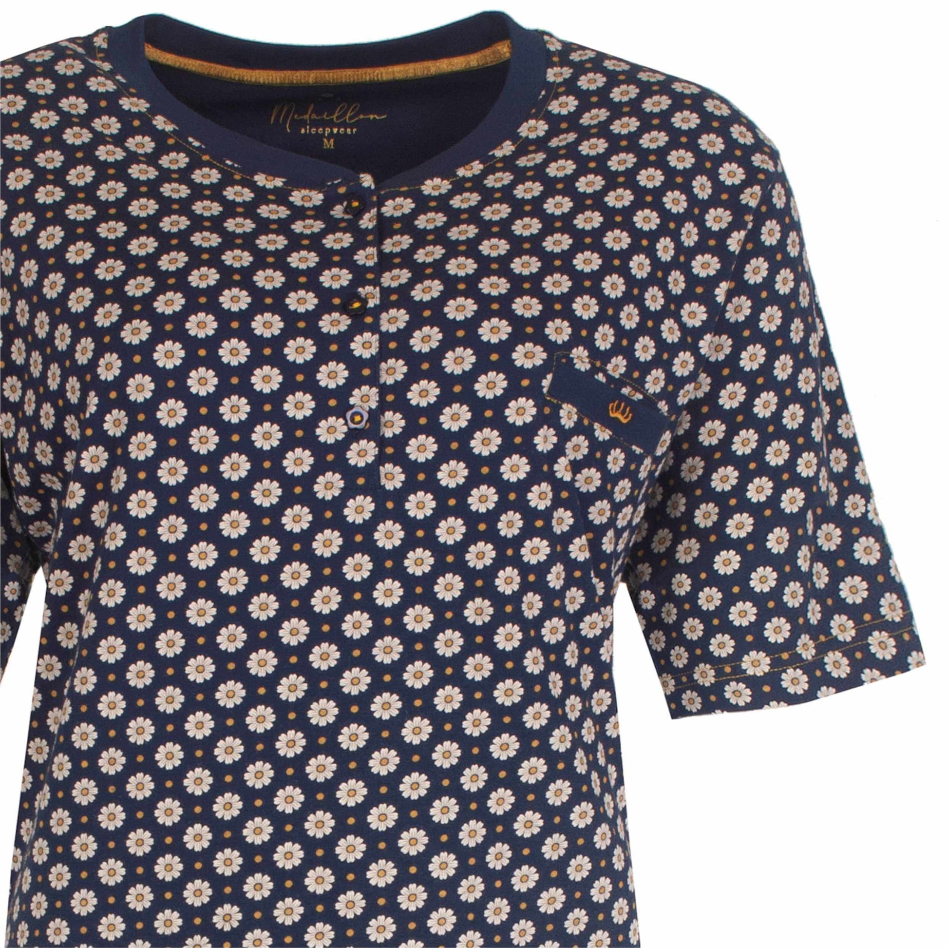 Blauw nachthemd met klein zonnebloem patroon, korte mouwen en knoopsluiting aan de hals
