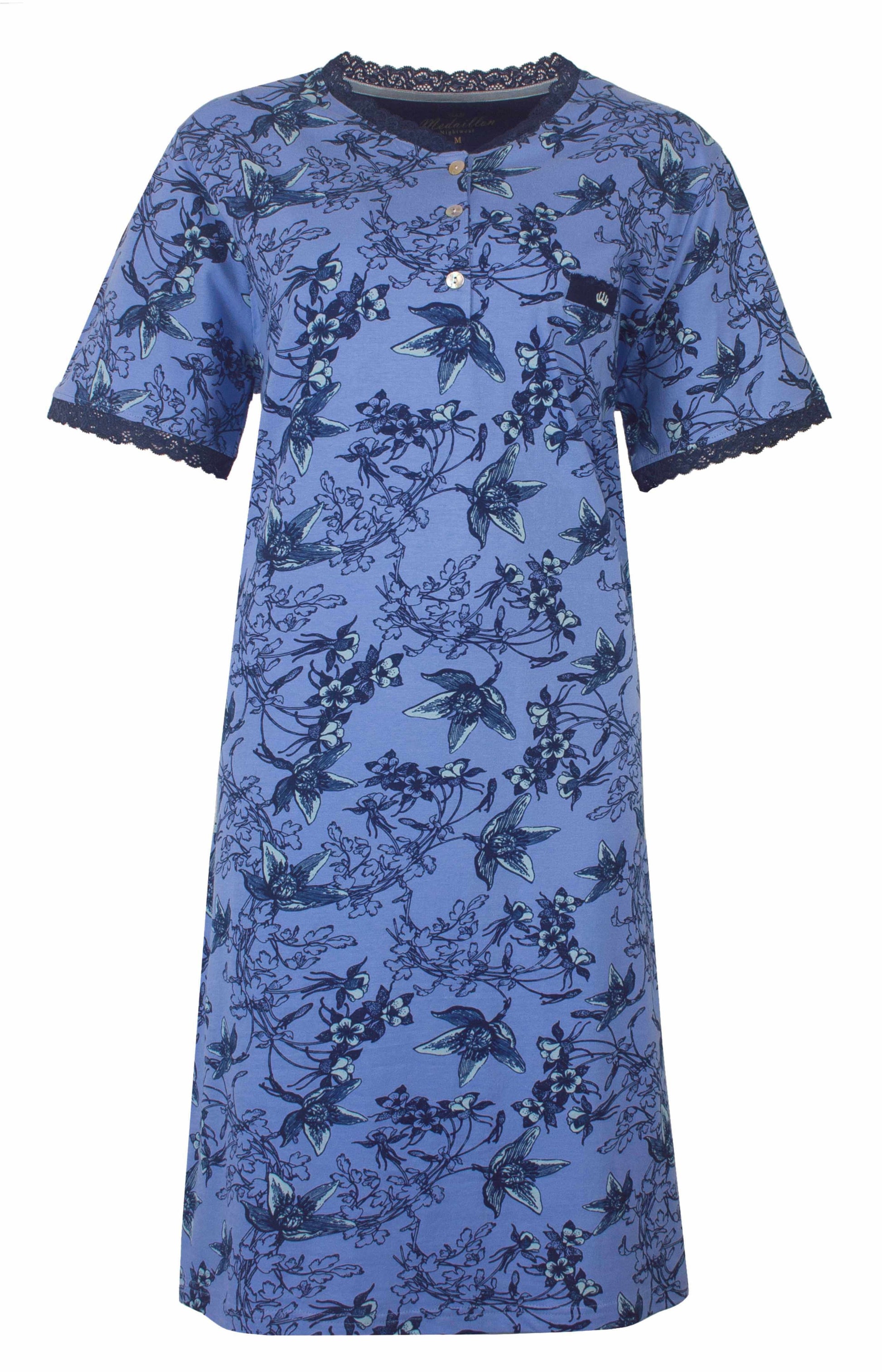 Blauw nachthemd met korte mouwen en bloemenpatroon, kanten afwerking aan de mouwen en hals, drie knoopjes