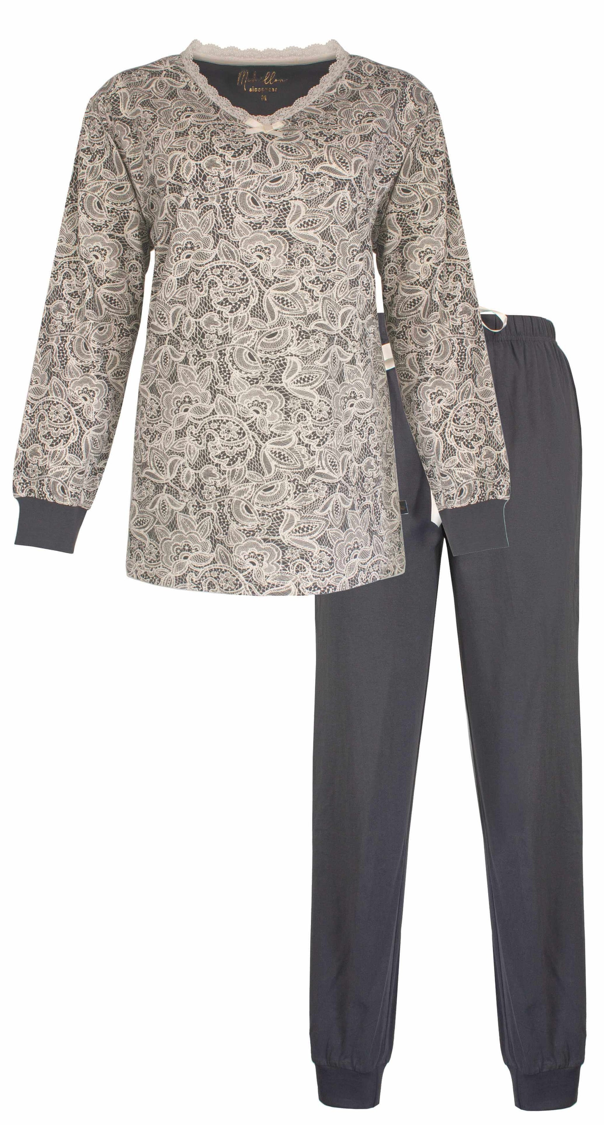 Grijze dames pyjama met geprint bloemdessin op het shirt en een effen donkergrijze broek, gemaakt van katoen.