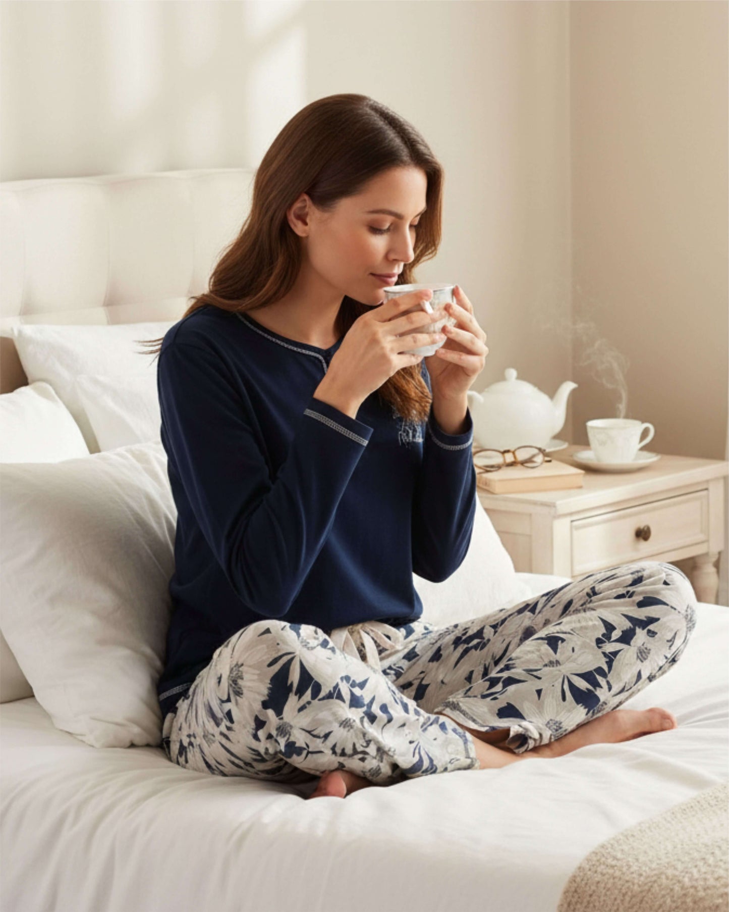 Medaillon Dames Pyjama - lange Mouwen - Donker Blauw - achteraanzicht
