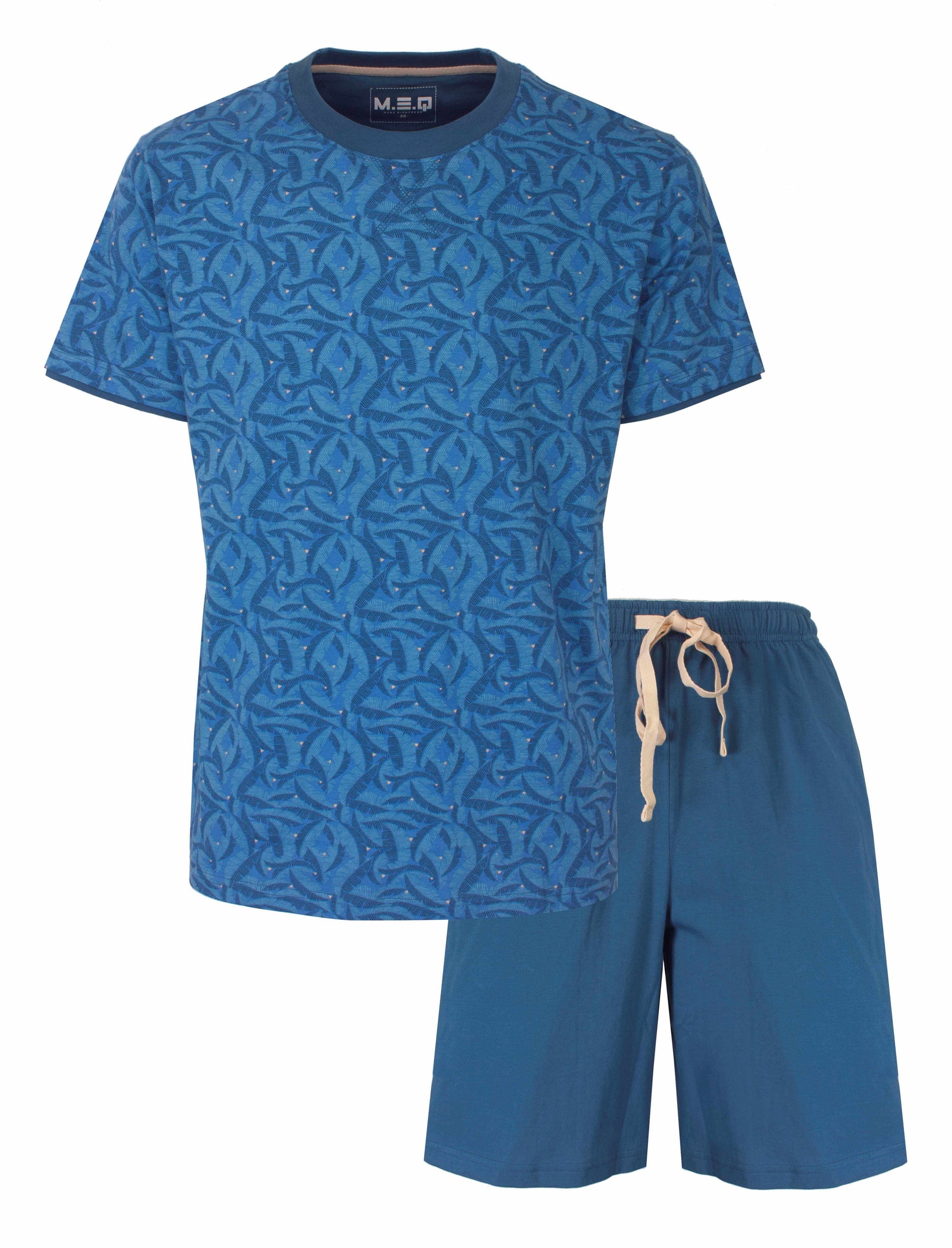 Blauwe heren shortama met all-over print. T-shirt met korte mouwen en korte broek met trekkoord.