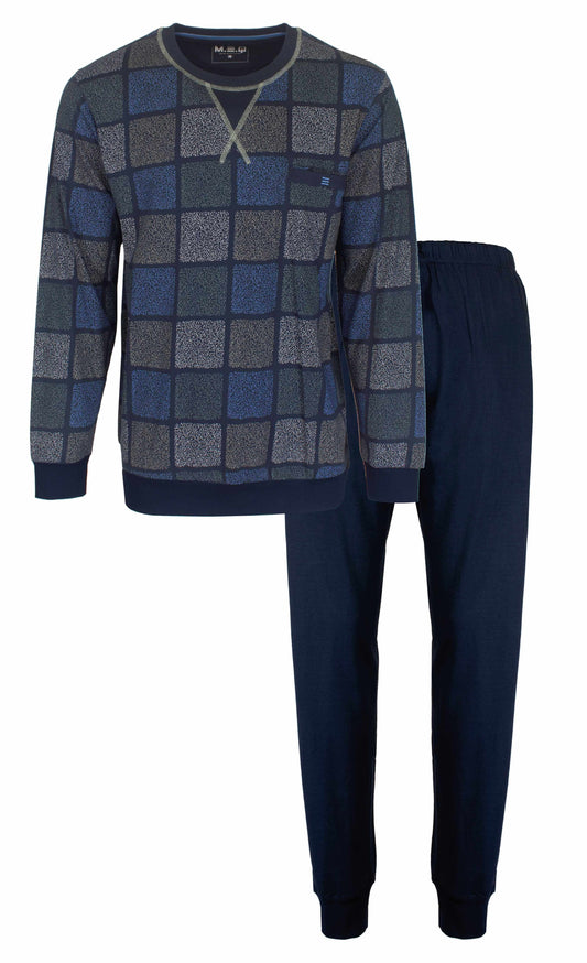Geruite blauwe heren pyjama set met lange mouwen en lange broek, ronde hals en vakkenpatroon op het shirt.