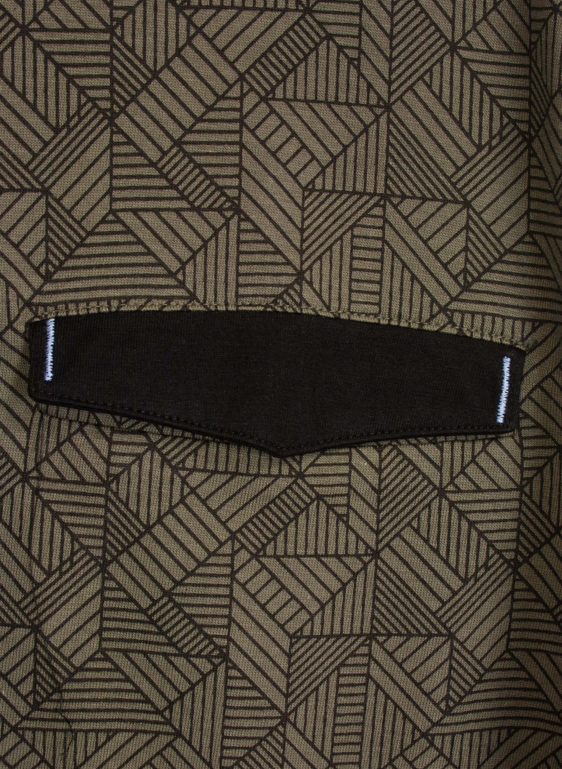 Legergroene pyjama met geometrisch patroon en zwart label, gemaakt van 100% katoen voor heren