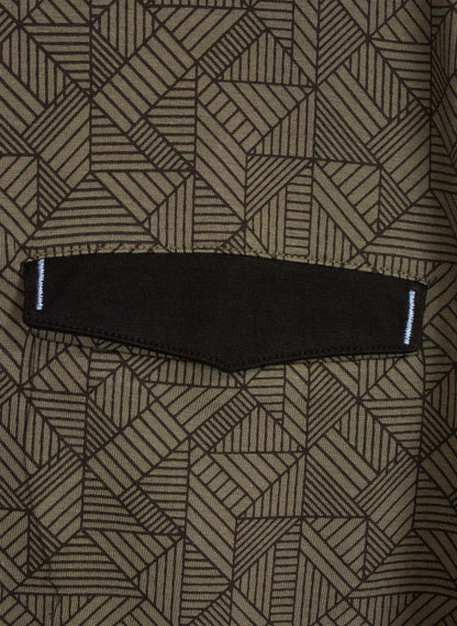 Legergroene pyjama met geometrisch patroon en zwart label, gemaakt van 100% katoen voor heren