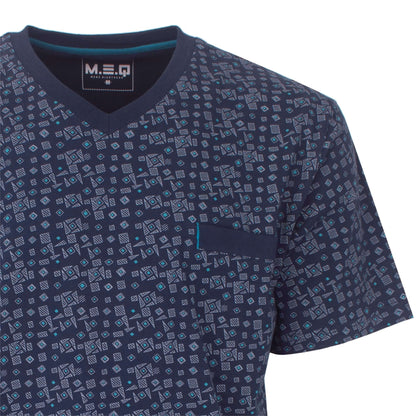 Donkerblauwe heren T-shirt met V-hals en korte mouwen, bedrukt met kleine geometrische vormen in lichtblauw en grijs.