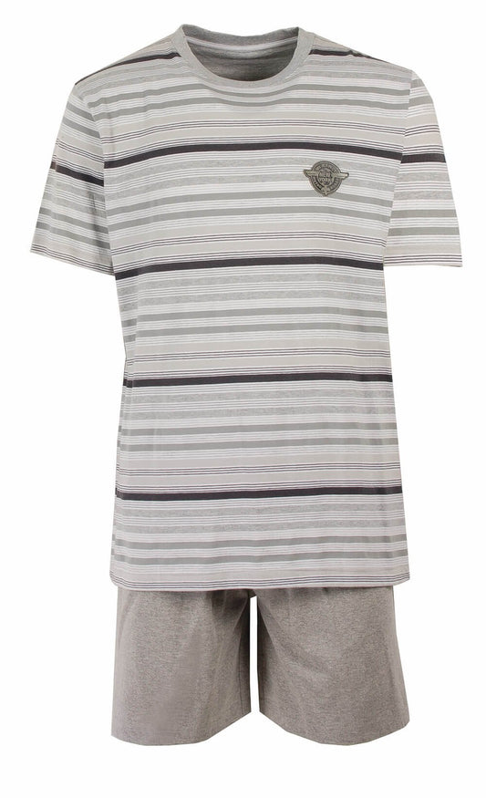 Grijze gestreepte heren shortama set met T-shirt en korte broek, gemaakt van 100% katoen met logo op de borst.