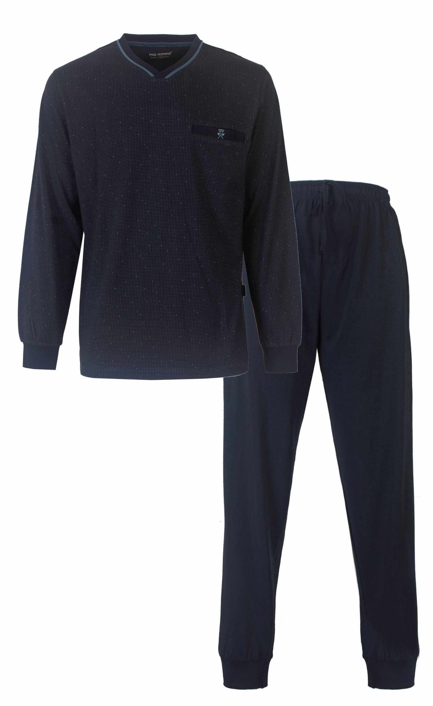 Donkerblauwe heren pyjama set met lange mouwen en broek. V-hals shirt met subten kleine blepzak op de borst.