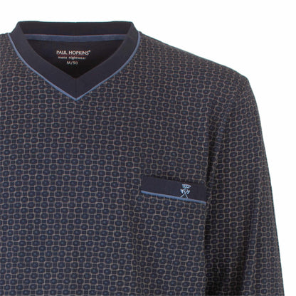 Donkerblauwe herenpyjama met fijn geprint ruitjespatroon, V-hals en borstzakje met logo