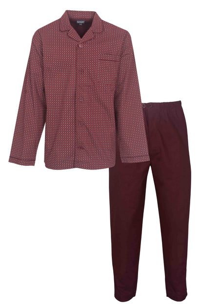Rode heren pyjama set met geprint bovenstuk en effen broek. Klassieke doorknoop stijl met reverkraag en zakkraag.
