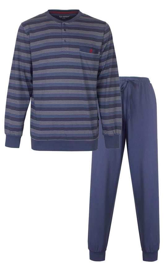 Blauwe gestreepte heren pyjama met lange mouwen en bijpassende effen blauwe broek van Paul Hopkins