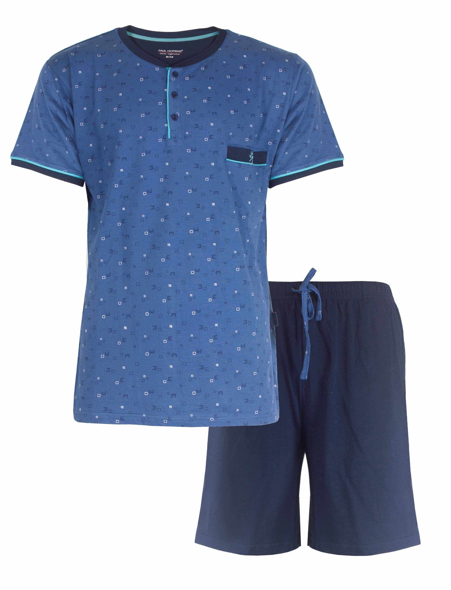 Lichtblauwe pyjama set met geprint dessin op shirt, bestaande uit T-shirt en korte broek van katoen