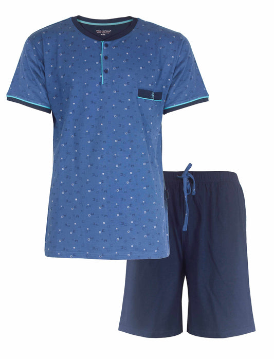 Lichtblauwe pyjama set met geprint dessin op shirt, bestaande uit T-shirt en korte broek van katoen