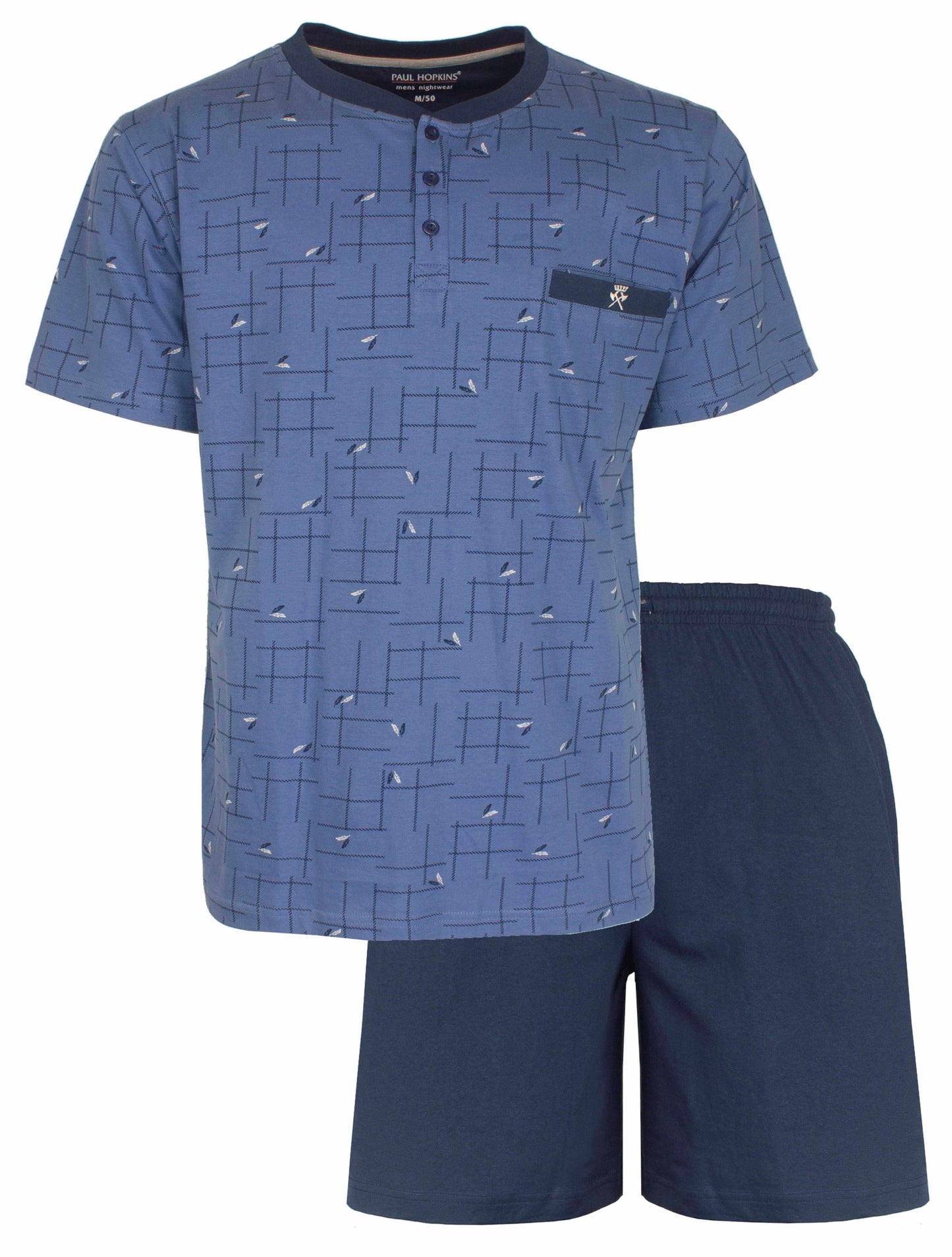 Lichtblauwe pyjama set met geprint dessin, korte mouwen en pijpen, polo sluiting en borstzakje