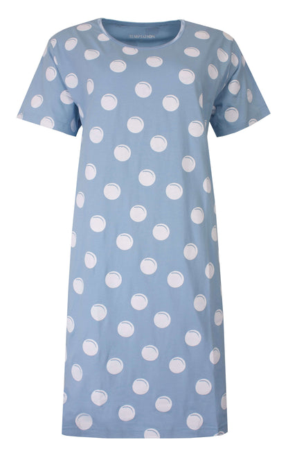 Lichtblauwe dames big shirt met witte stippen, korte mouwen en ronde hals, van het merk Temptation